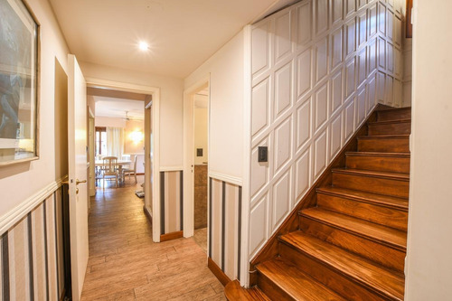 Imagen 8 de 30 de Casa De 5 Dormitorios En Venta Con Pileta En Fisherton Rosario