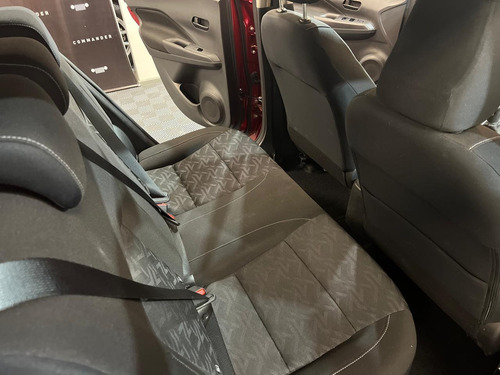 Nissan Kicks 1.6 Sense