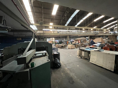 Imagen 7 de 23 de Venta Inmueble Industrial En La Tablada 4300 M2 Cubiertos Con Salida A Tres Calles