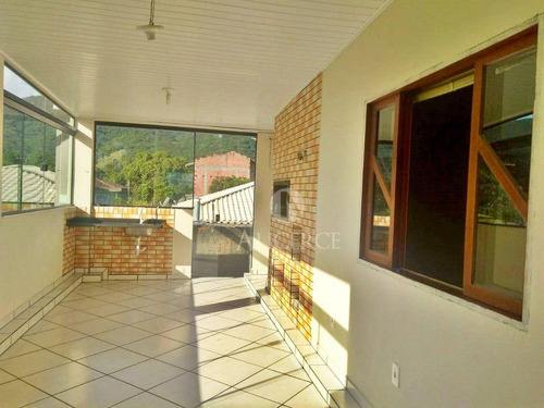 Imagem 1 de 7 de Casa De 3 Dorm. Com 380 M² No Ribeirão Da Ilha! - Ca0298