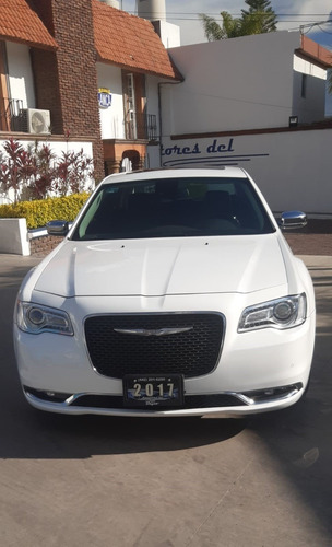 Imagen 2 de 15 de Chrysler 300 C 2017