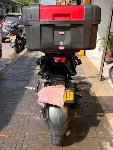 Vendo Hero Hunk 160r Único Dueño Con Accesorios