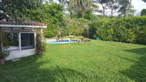 Alquiler Casa En Playa Mansa 4 Dormitorios Con Piscina - Ref: 15679