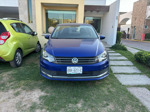 Volkswagen Vento 1.6 Confortline Mt