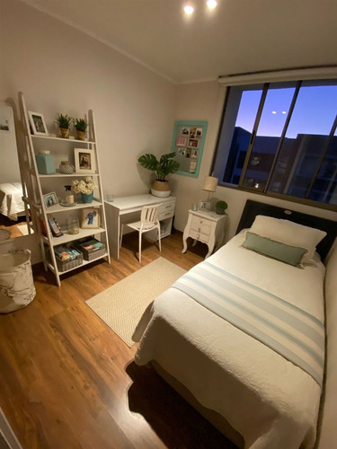 Departamento En Venta De 4 Dorm. Cercano Al Portal La Dehesa