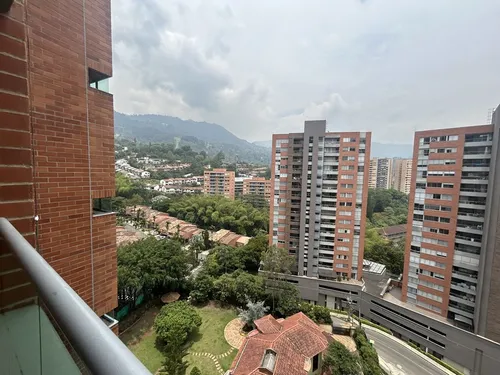 Apartamento En Arriendo Ubicado En Envigado Sector Mesa (24015).