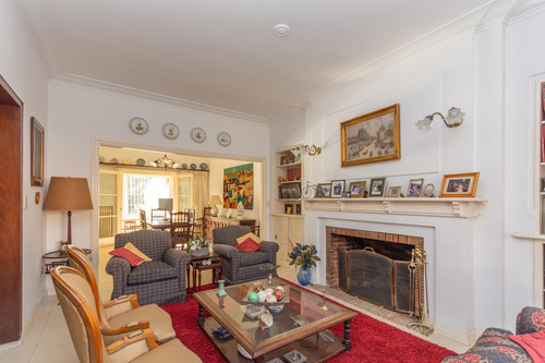 Casa En Venta En Martínez De Vías A Libertador, Muy Buena Calidad.