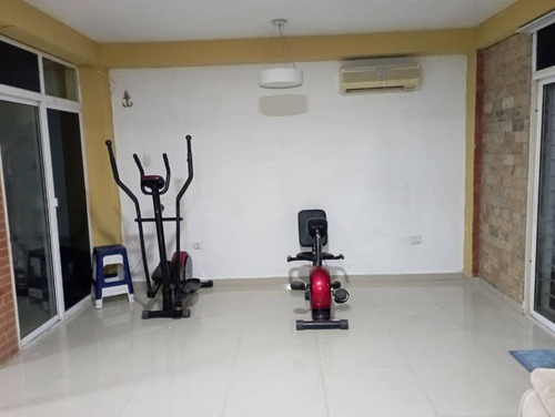 Town House En La Urb Villas Morichal / Tipuro Ve02-1737st-ecam