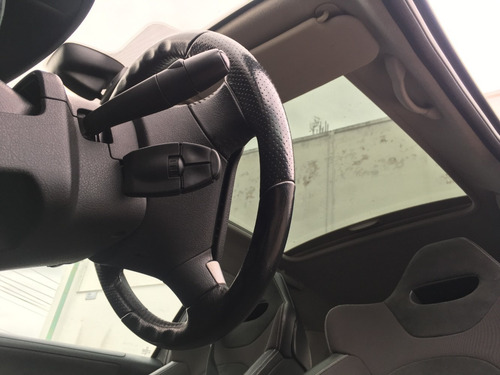 Imagen 6 de 10 de Peugeot 207 Rc 175cv 2009