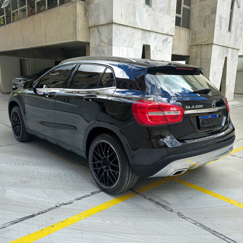 Mercedes-Benz Classe GLA 1.6 Enduro Turbo Flex 5p