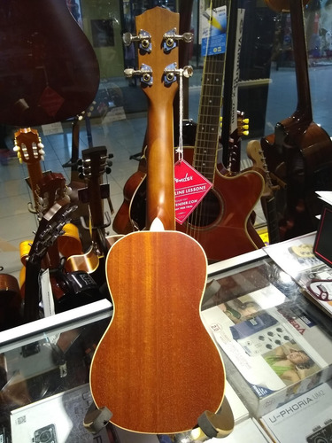 Ukelele Soprano Fender U'uku 095-5645-021