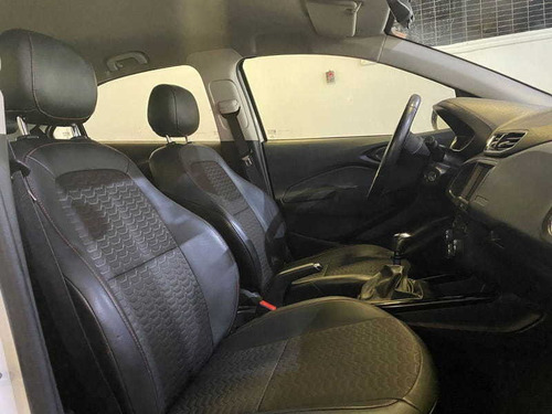 Imagem 10 de 11 de Chevrolet Onix 1.4mt Ltz