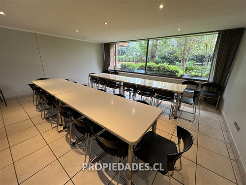 Departamento En Venta De 2 Dorm. En Las Condes