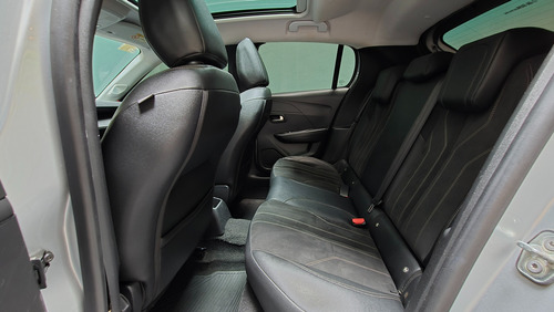 Peugeot 208 1.6 Feline Tiptronic