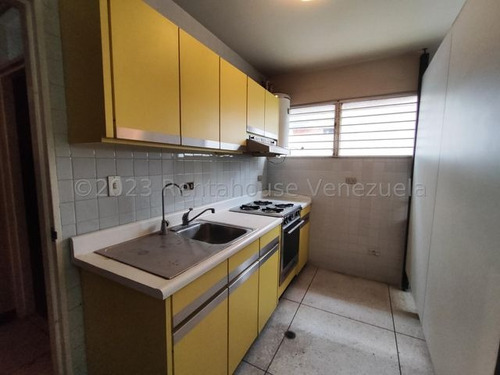 Apartamento De Oportunidad En Chuao Mls #24-13845