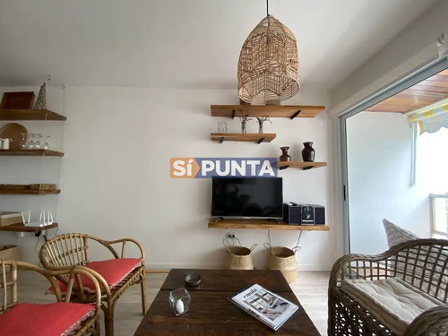 Imagen 7 de 19 de Moderno Apartamento De 2 Dormitorios En Alquiler Frente Al Mar