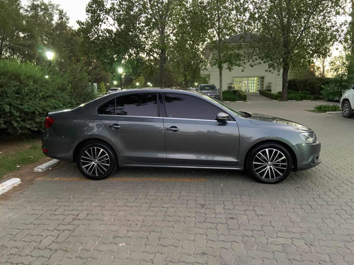 Volskwagen Vw Vento Tsi Dsg Sportline Cuero Techo 210cv