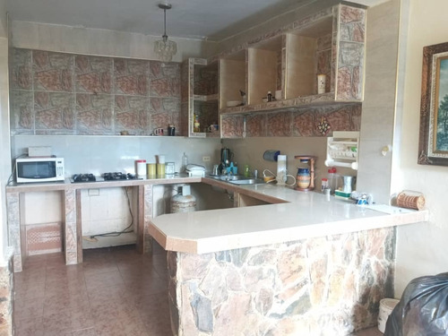 Imagen 2 de 14 de Casa 3 Anexos Las Polinias Viejas Sector El Retiro San Antonio
