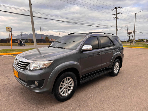 Toyota Fortuner 2.7l 4x2