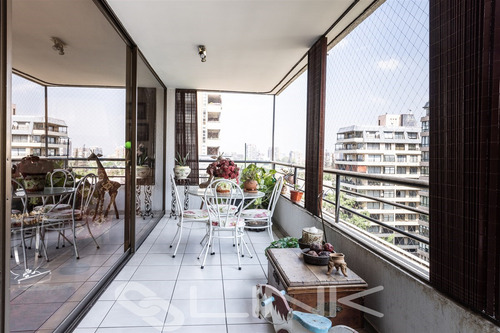 Departamento En Venta De 3 Dorm. En Las Condes, El Golf