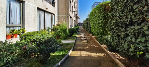 Dpto. En Venta De 3 Dormitorios, 1 Baño, Independencia.