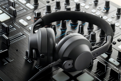Auriculares de DJ Aiaiai Tma-2 Dj Xe negros ultraligeros