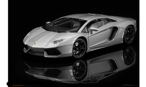 Lamborghini Aventador Lp 700-4 1:18 Motor Max Negro
