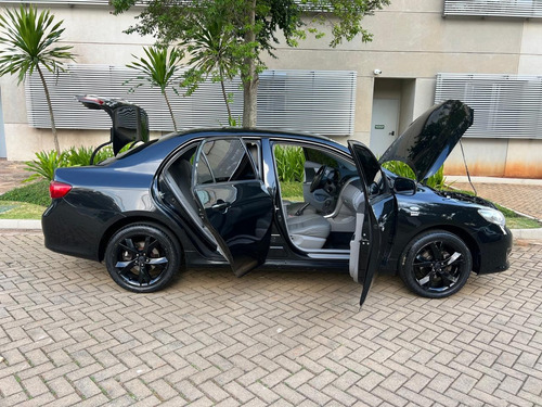 Toyota Corolla 1.8 16v Xli Flex Aut. 4p