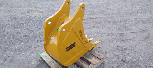 Bote De 3 Puntas Para Retroexcavadora John Deere 310l