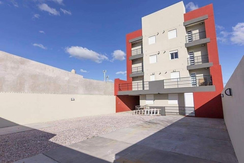 Imagen 4 de 13 de Venta Moderno Departamento 2 D Con Cochera