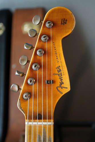 Fender Custom Shop Limited 56 Stratocaster Super Heavy Relic Diestro Sunburst Maple (Usado)