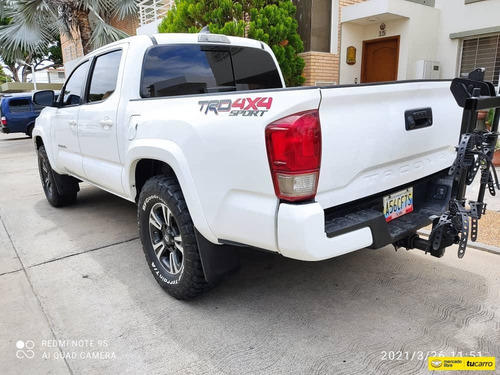 Toyota Tacoma Trd 4x4 Sport Automática