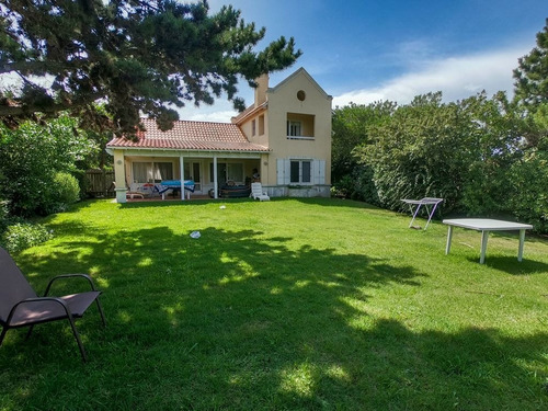 Casa 3 Dormitorios En Tio Tom, Punta Ballena