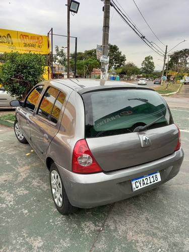 Imagem 4 de 4 de Renault Clio 2008 1.0 16v Expression Hi-flex 5p