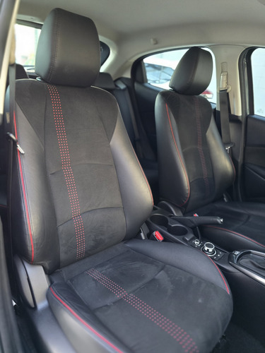 Mazda Mazda 2 2.0 Signature Hatchback At
