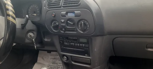 Mitsubishi Lancer 1.3 Gl 5 p