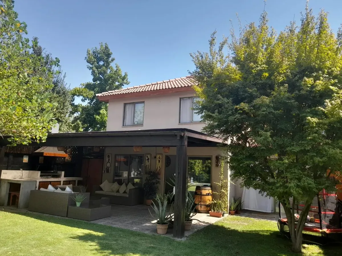 Imagen 2 de 23 de Casa 3d 3b Con Piscina Y Quincho En Remanso De Chicureo