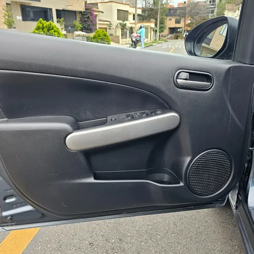 Mazda 2 Mazda 2 sedan automático