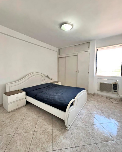 Venta Apartamento 90 Mts. Urb. Los Caobos Maracay Aragua