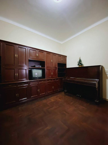 Casa En Venta En Caseros 1343