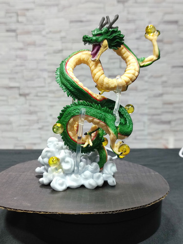 Shenlong De 18 Cm Con Base Y 7 Esferitas