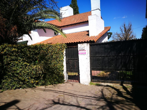 Imagen 8 de 28 de Casa 5 Ambientes Con Piscina Oportunidad . Acepta Depto.