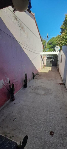 Imagen 8 de 21 de Venta De Casa