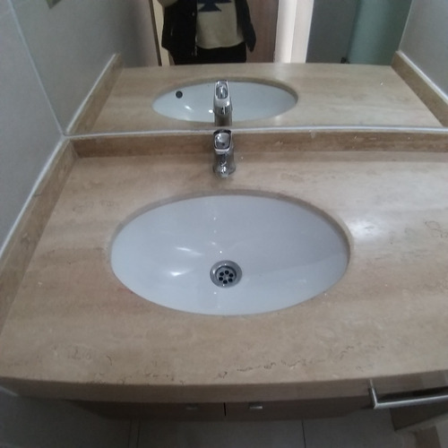 Angamos / Marin, Tipo Mariposa, 2 Dorm, 2 B, Bod, Impecable.
