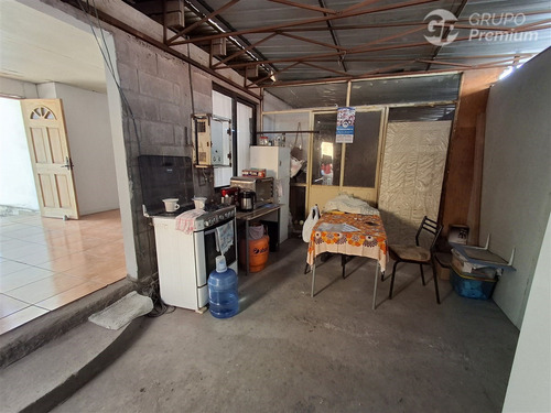 Casa En Venta De 4 Dorm. En Arica Cerca Av Cancha Rayada