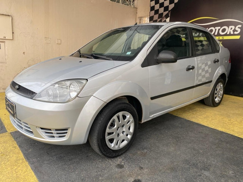 Imagem 1 de 8 de Ford Fiesta Sedan 1.0 Personalité