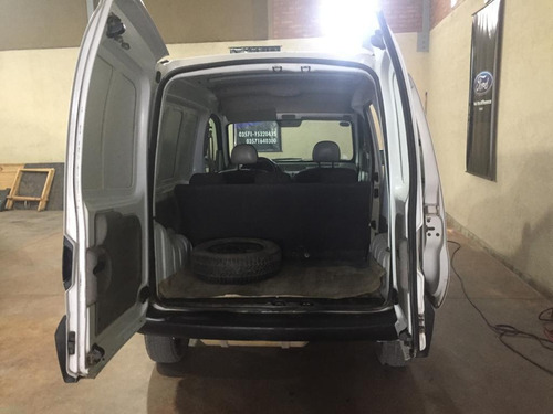Renault Kangoo 1.6 2 Confort 5as Aa Da Svt 1plc 2011