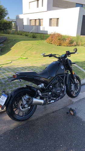 Benelli Leoncino 500