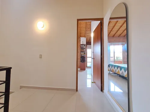 Casa En Venta En La Mota. Cod V17206