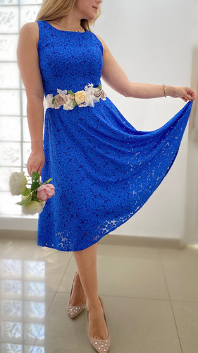 Vestido Azul Elastizado Falda Amplia Largo Medio